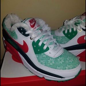 Brand New Holiday Air Max 90